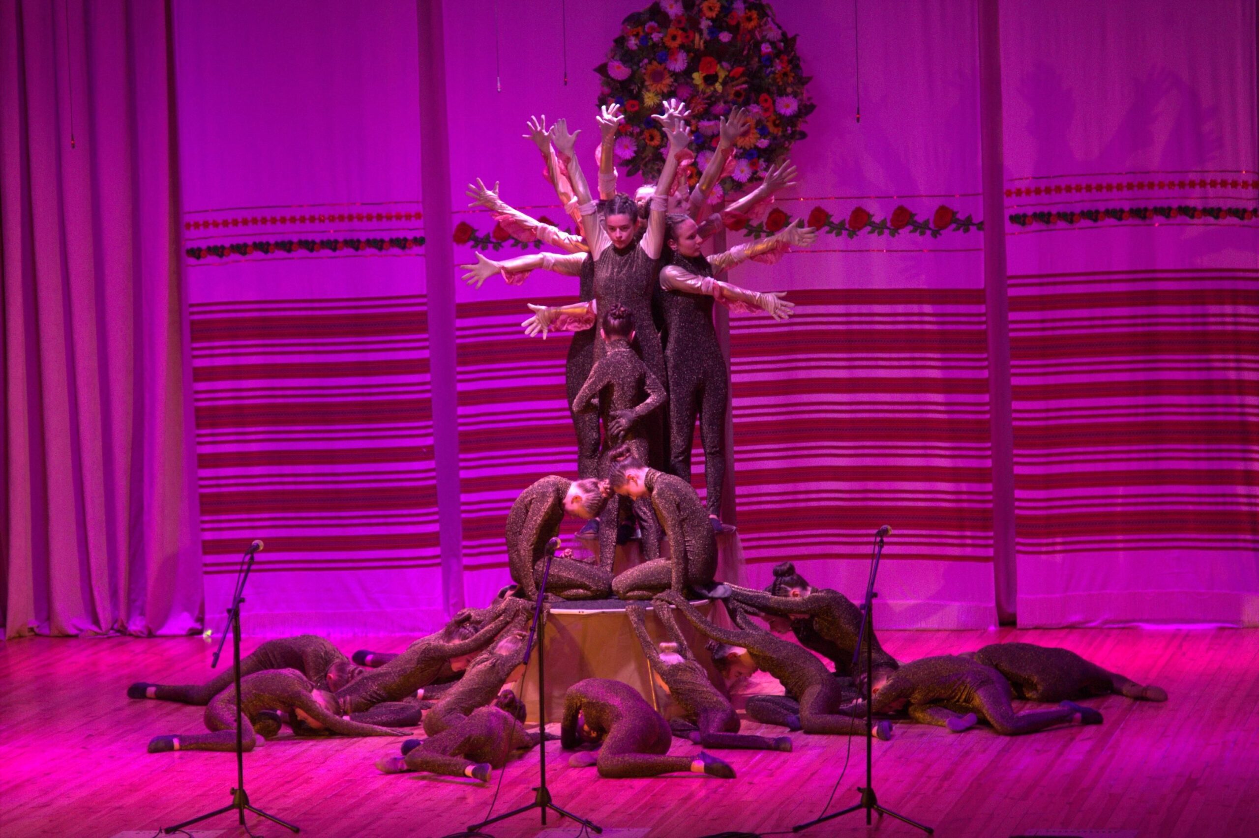 Доньок і синів загиблих, полонених та зниклих безвісти доблесних Захисників України запросили на відзначення Дня захисту дітей