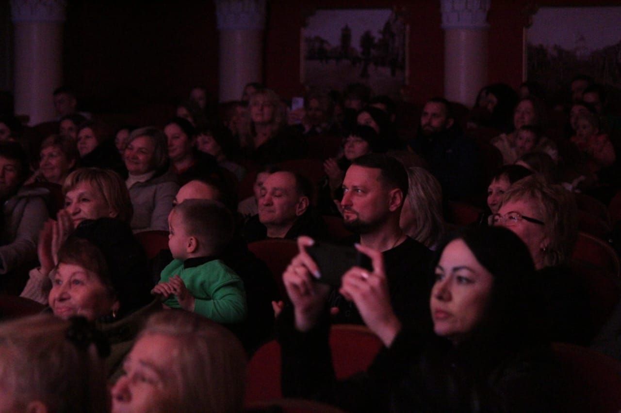 Доньок і синів загиблих, полонених та зниклих безвісти доблесних Захисників України запросили на відзначення Дня захисту дітей