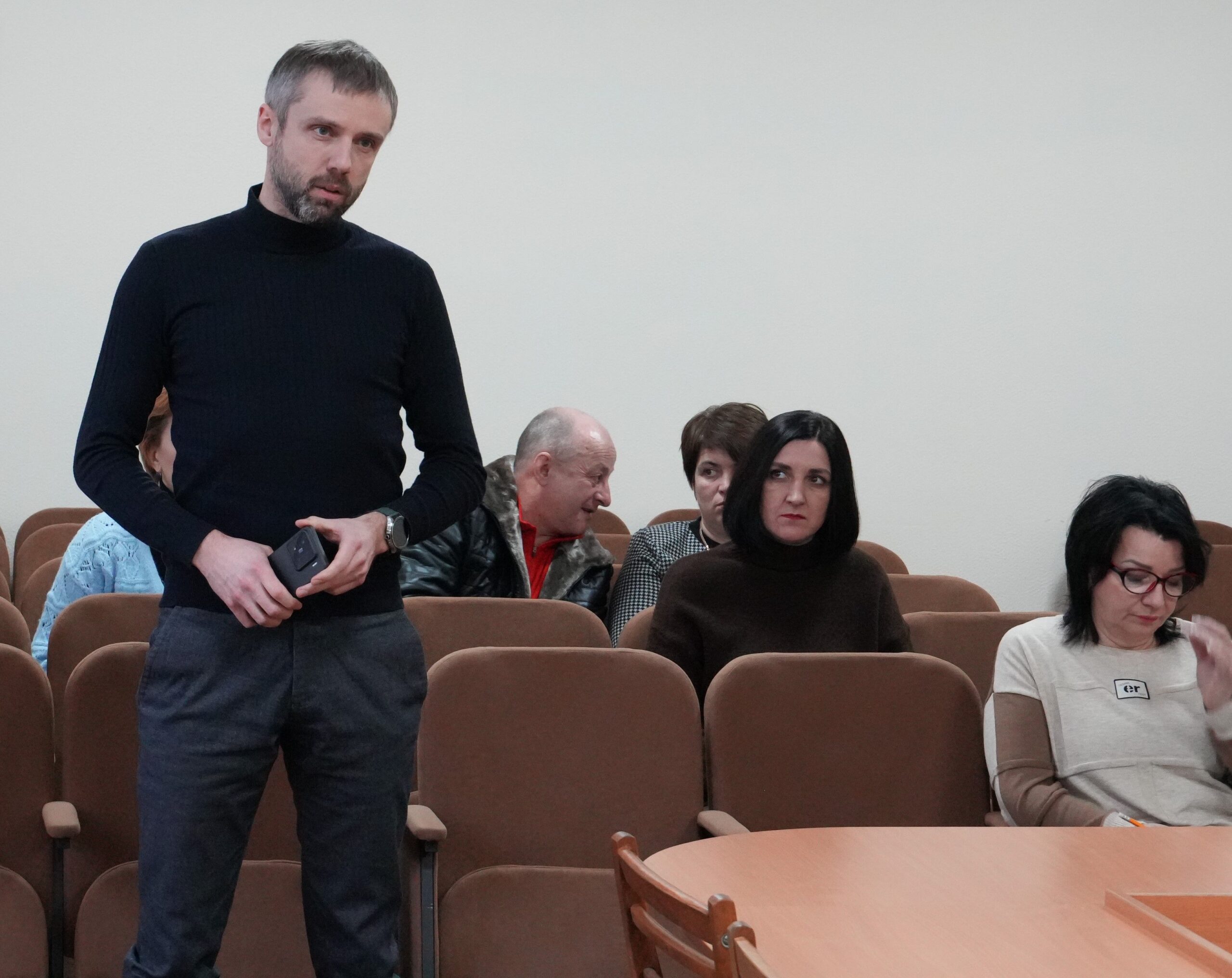 Соціальний захист дітей та економічне обґрунтування тарифів: результати засідання виконавчого комітету