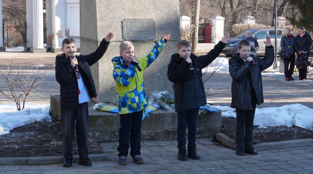 «Борітеся — поборете, вам Бог помагає!»: у Бердичеві вшанували 212-ту річницю від дня народження Тараса Шевченка