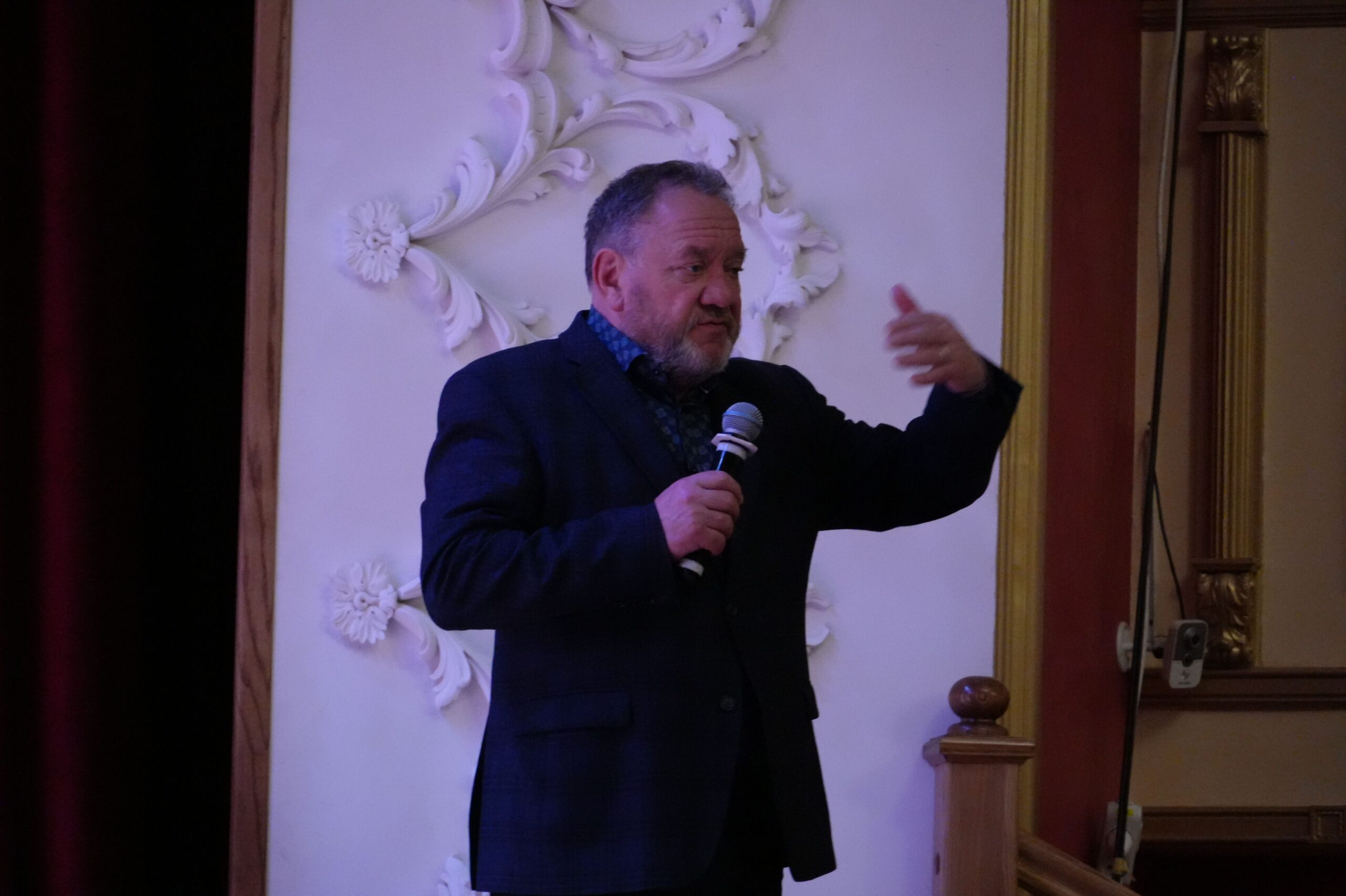 Благодійний вечір Богдана Бенюка зібрав кошти для захисників 115 бригади ТрО