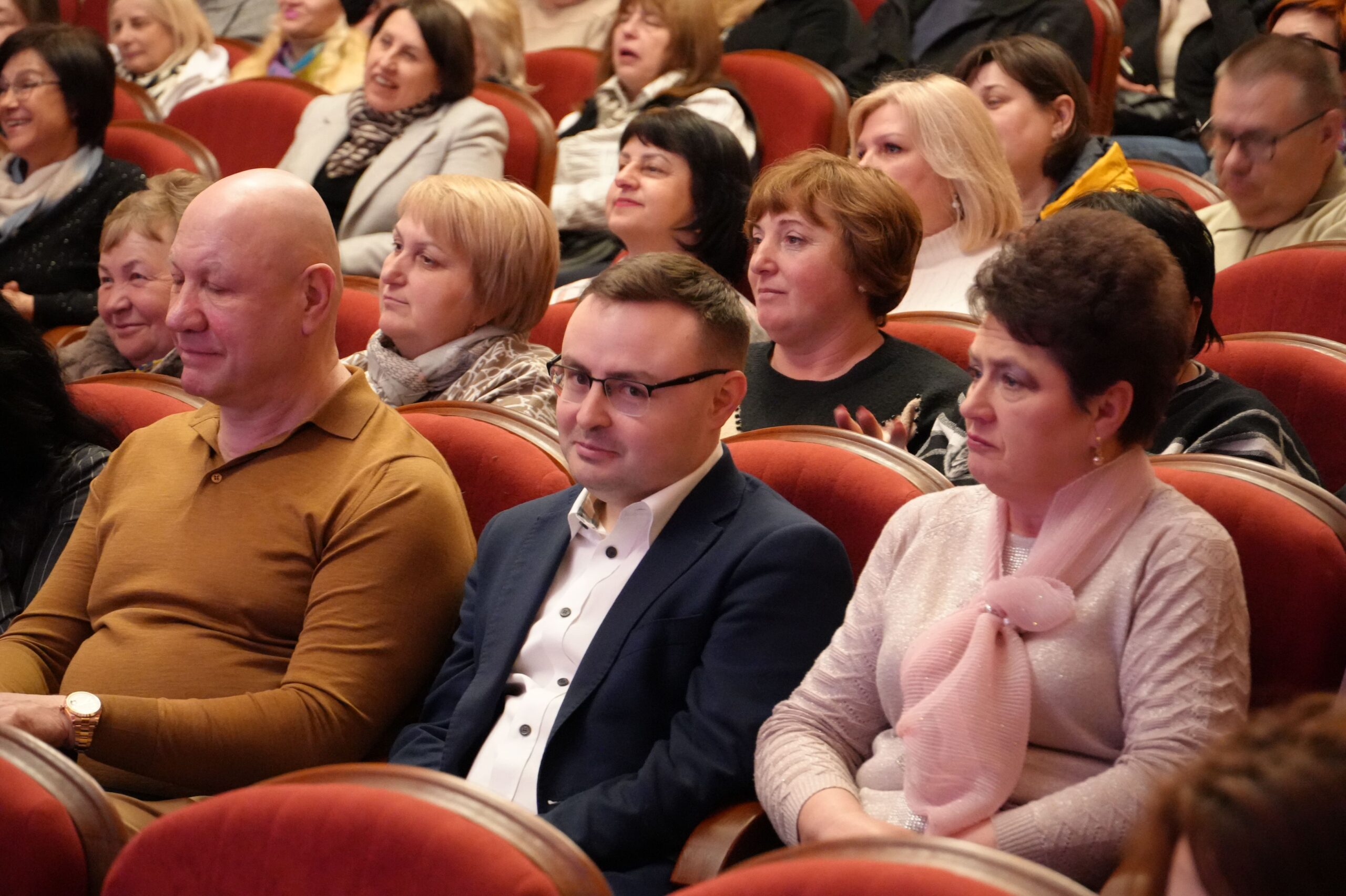 Благодійний вечір Богдана Бенюка зібрав кошти для захисників 115 бригади ТрО