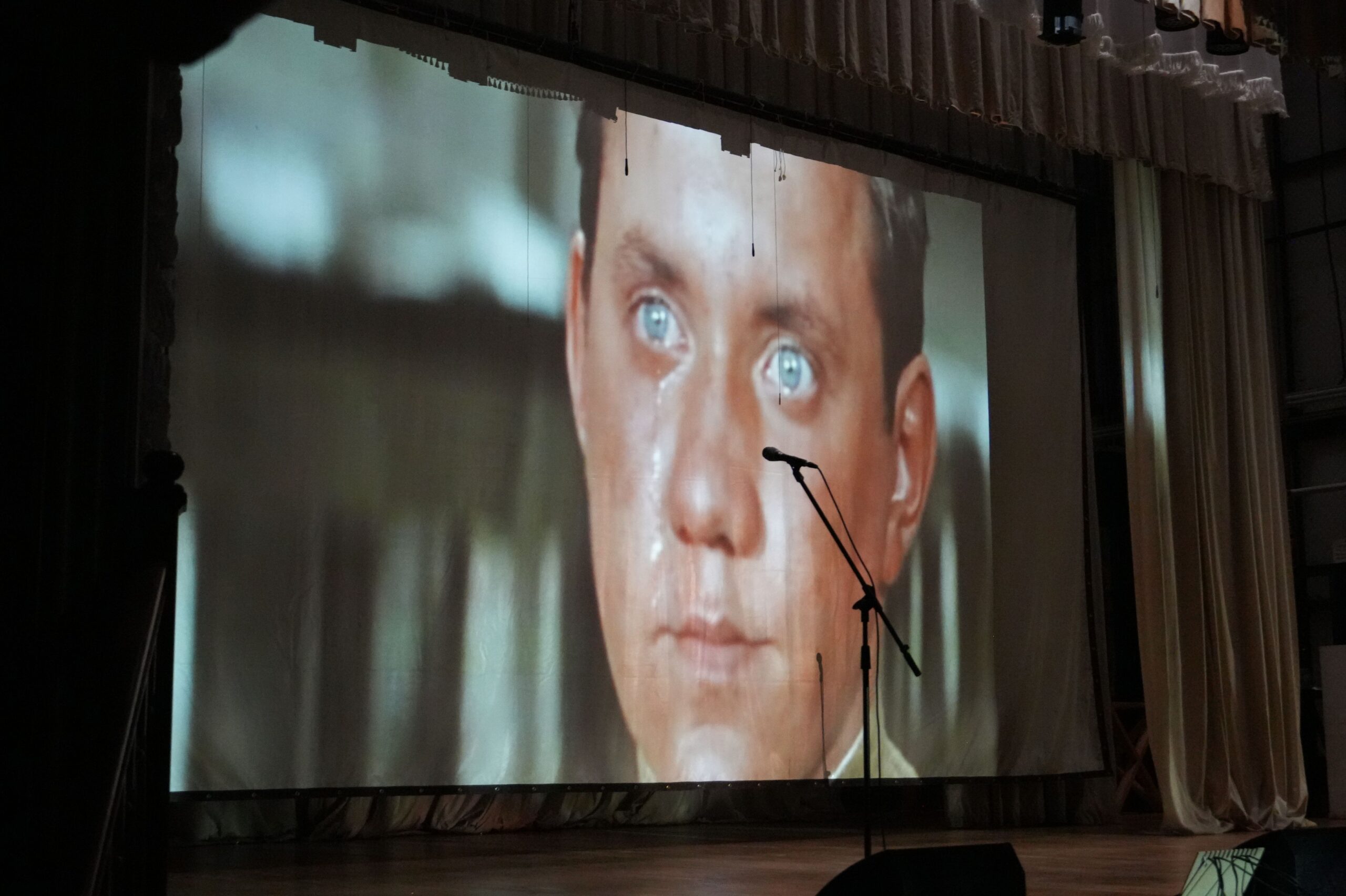 Благодійний вечір Богдана Бенюка зібрав кошти для захисників 115 бригади ТрО