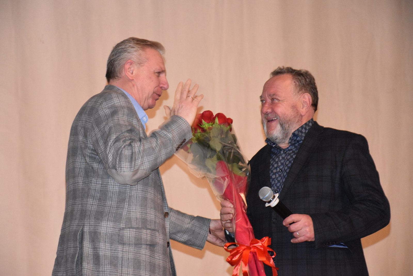 Благодійний вечір Богдана Бенюка зібрав кошти для захисників 115 бригади ТрО