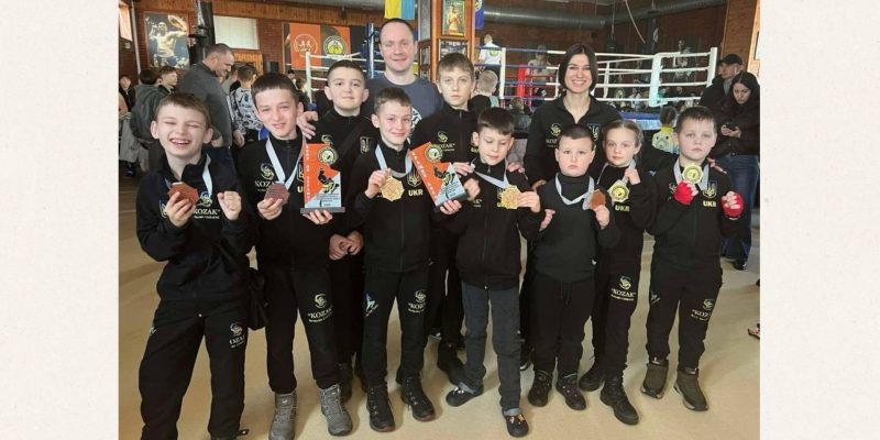 Beige and Black Minimalist Project Deck Presentation