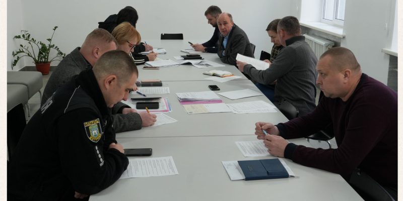 Beige and Black Minimalist Project Deck Presentation