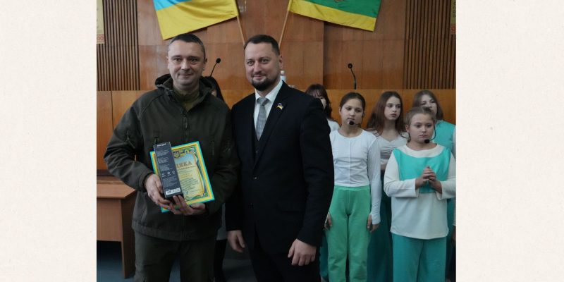 Beige and Black Minimalist Project Deck Presentation