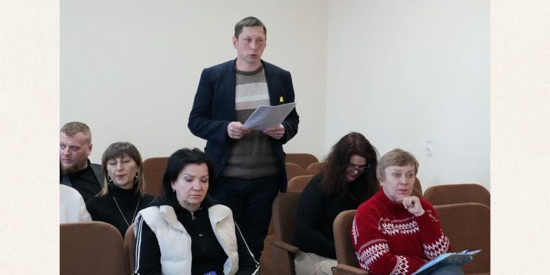 Beige and Black Minimalist Project Deck Presentation