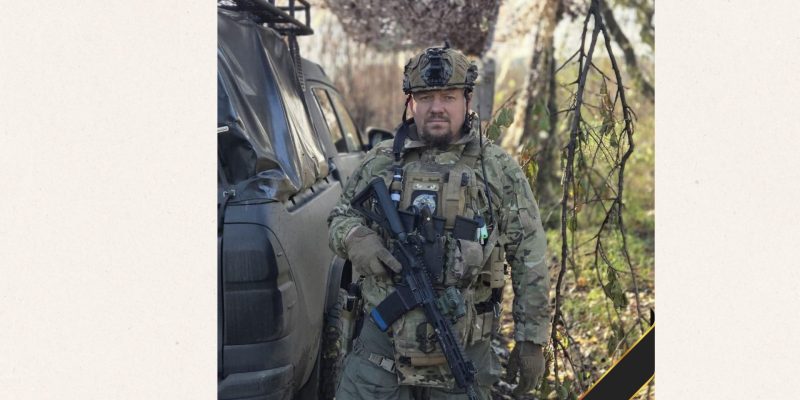 Beige and Black Minimalist Project Deck Presentation