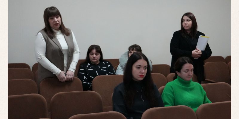 Beige and Black Minimalist Project Deck Presentation