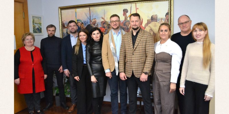 Beige and Black Minimalist Project Deck Presentation Beige and Black Minimalist Project Deck Presentation