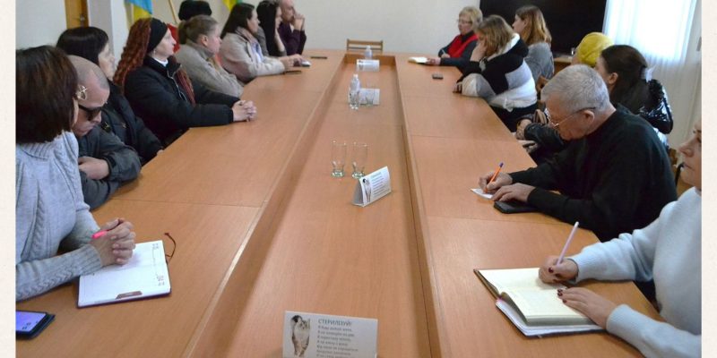 Beige and Black Minimalist Project Deck Presentation