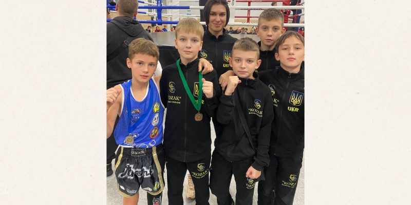 Beige and Black Minimalist Project Deck Presentation