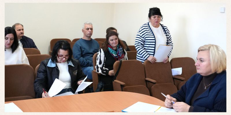 Beige and Black Minimalist Project Deck Presentation Beige and Black Minimalist Project Deck Presentation