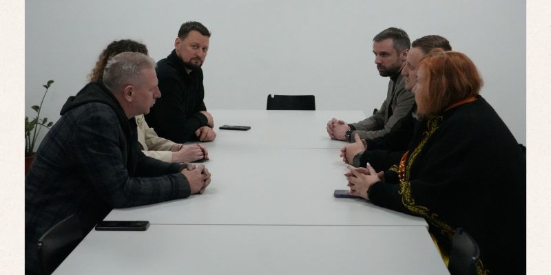 Beige and Black Minimalist Project Deck Presentation