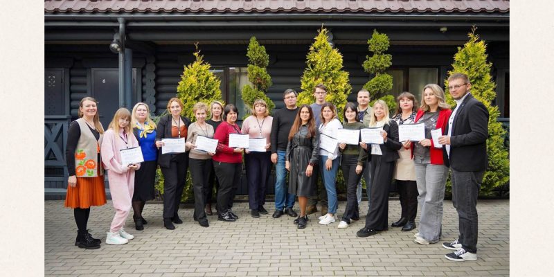 Beige and Black Minimalist Project Deck Presentation Beige and Black Minimalist Project Deck Presentation