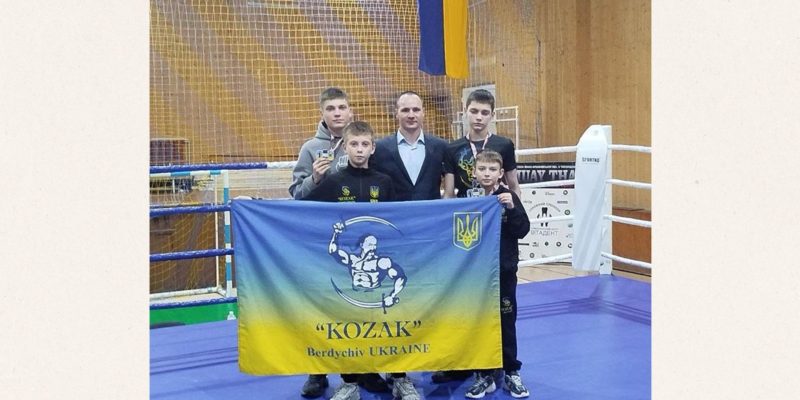 Beige and Black Minimalist Project Deck Presentation