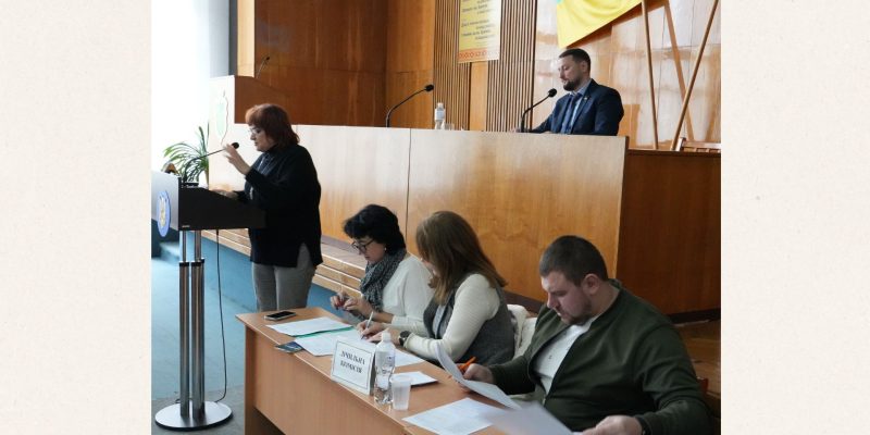 Beige and Black Minimalist Project Deck Presentation