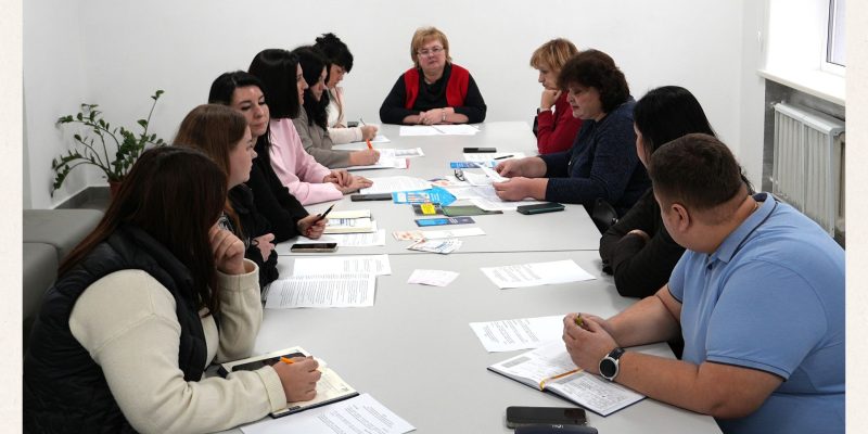 Beige and Black Minimalist Project Deck Presentation