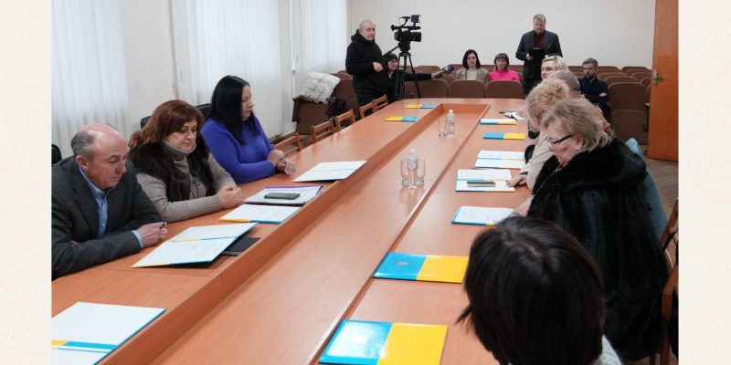 Beige and Black Minimalist Project Deck Presentation