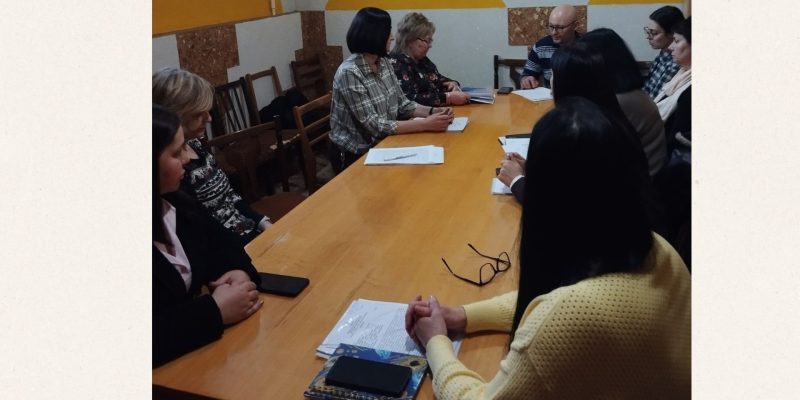 Beige and Black Minimalist Project Deck Presentation