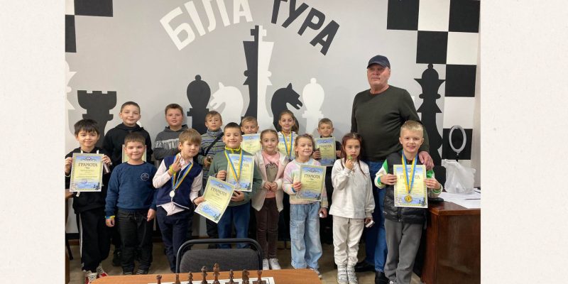 Beige and Black Minimalist Project Deck Presentation