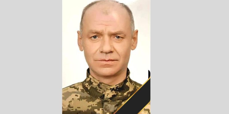 Зеленый и Белый Корпоративный Продажи Маркетинговая Презентация (2)