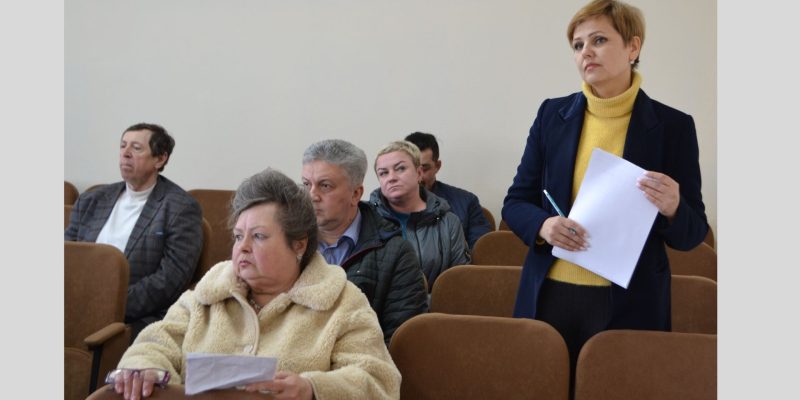 Зеленый и Белый Корпоративный Продажи Маркетинговая Презентация (4)