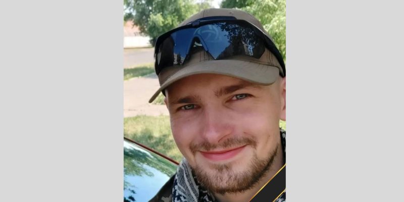 Зеленый и Белый Корпоративный Продажи Маркетинговая Презентация (4)