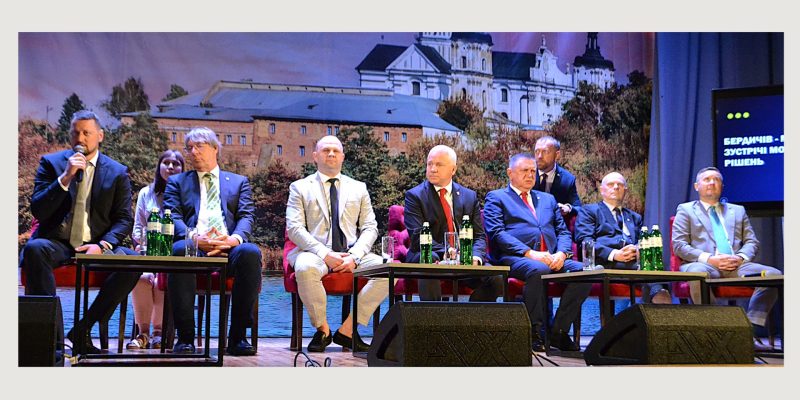 Текст абзацу (10)